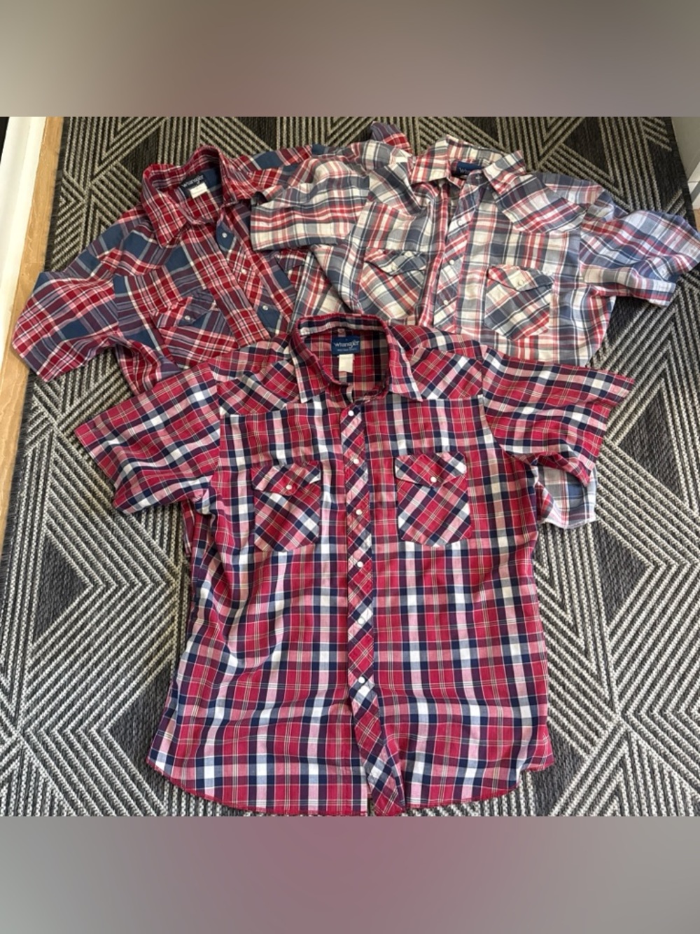 Lot of 3 VTG Wrangler Western Wear Short Sleeve Pearl Snap Mens Cowboy Shirt